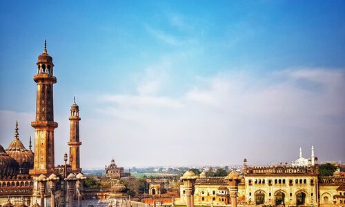 Riyadh - Lucknow